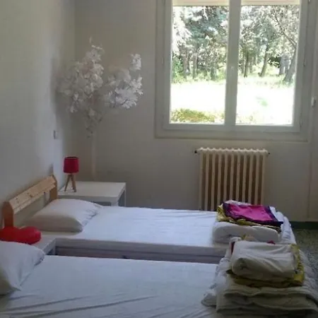 Charming House With Satellite Wifi And Parking, 80 M2, For 4 To 5 People