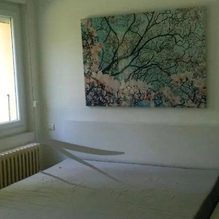 Charming House With Satellite Wifi And Parking, 80 M2, For 4 To 5 People בית נופש Monestrol