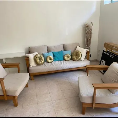 Charming House With Satellite Wifi And Parking, 80 M2, For 4 To 5 People Monestrol