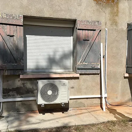 Charming House 2 Bedrooms 4 To 5 People Fully Equiped Kitchen Clim And Heat Wifi Starlink Tv Netflix 3 Parkings